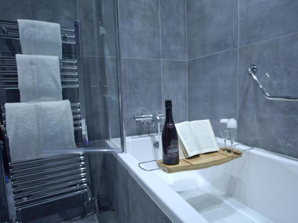 Отель The Residence Hotel Голуэй-54
